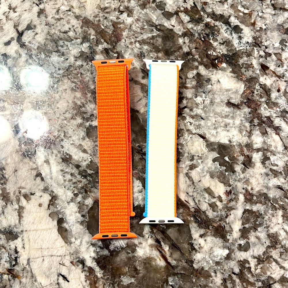 VELCRO APPLE WATCH BANDS **BRAND NEW